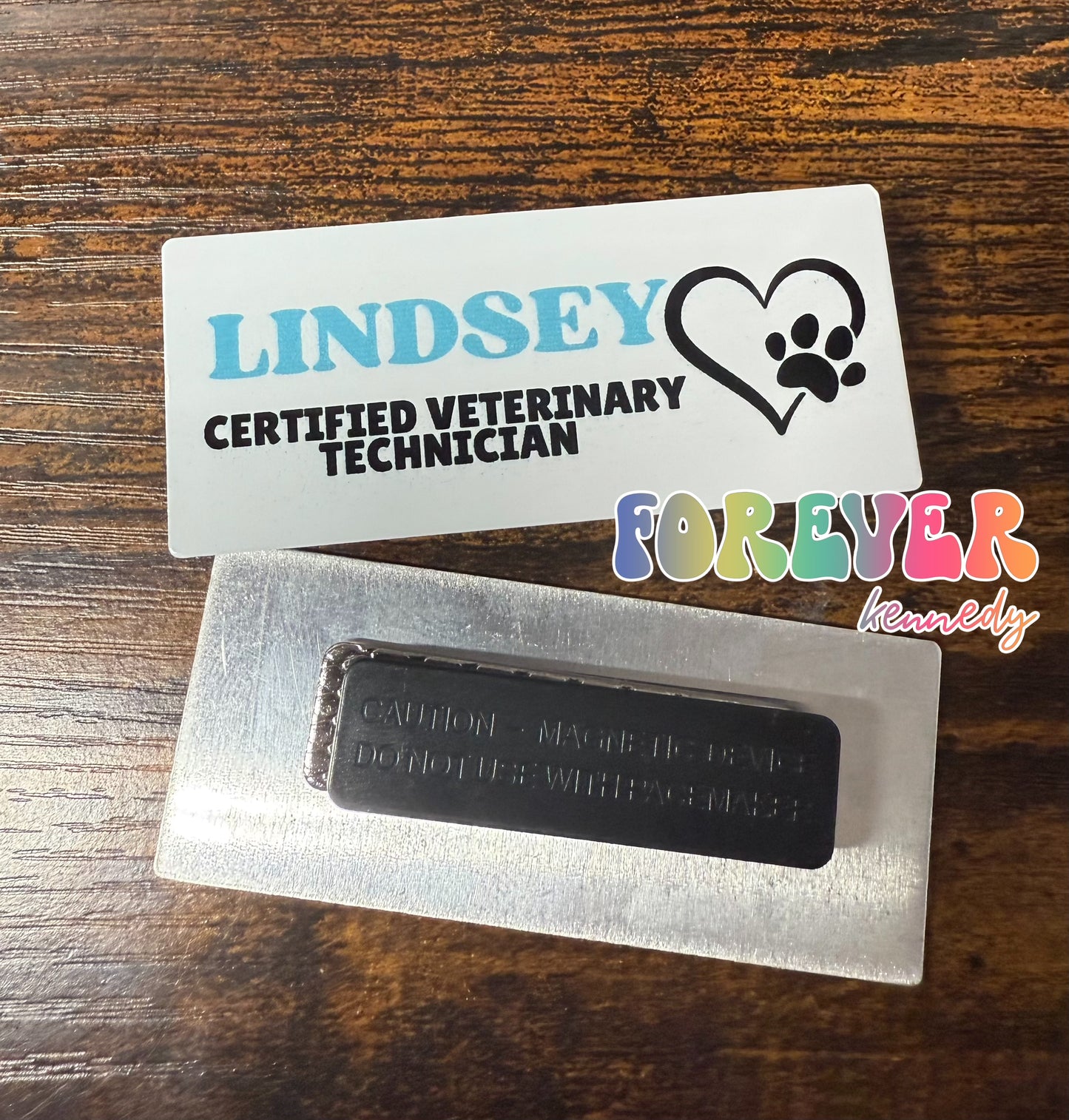 (MTO) Magnetic Name Badge Tag: Paw Print Heart - Custom Name / Title