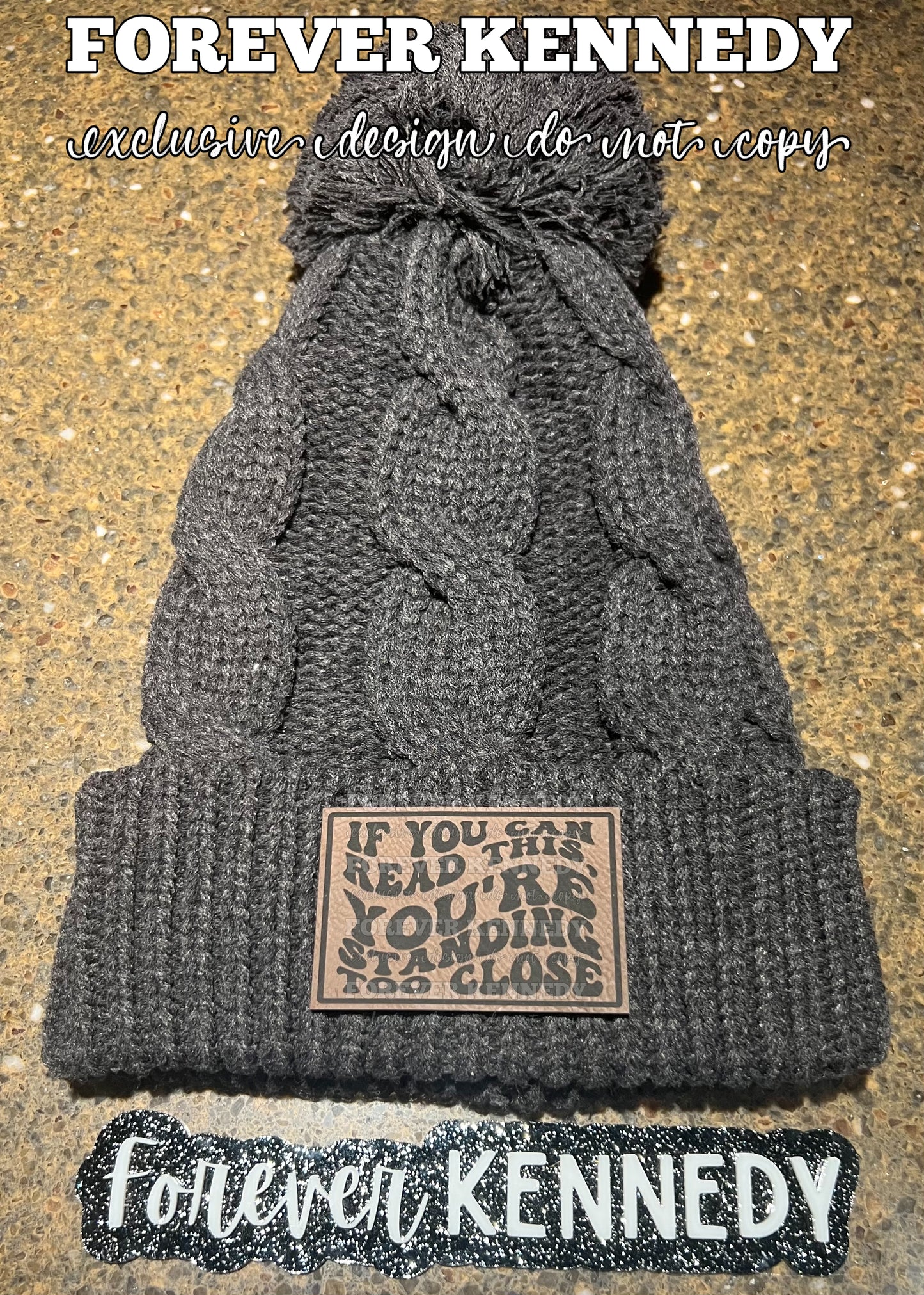 (PO) Beanie with pom / EXCLUSIVE Standing too close