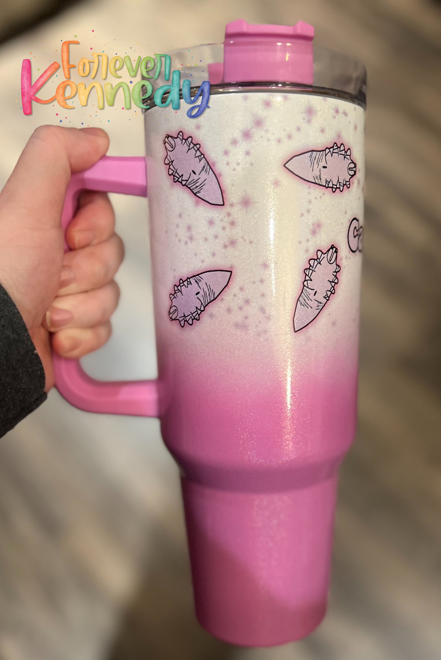 (MTO) 40oz Tumbler with handle: Kenzie Drawing / Demodex