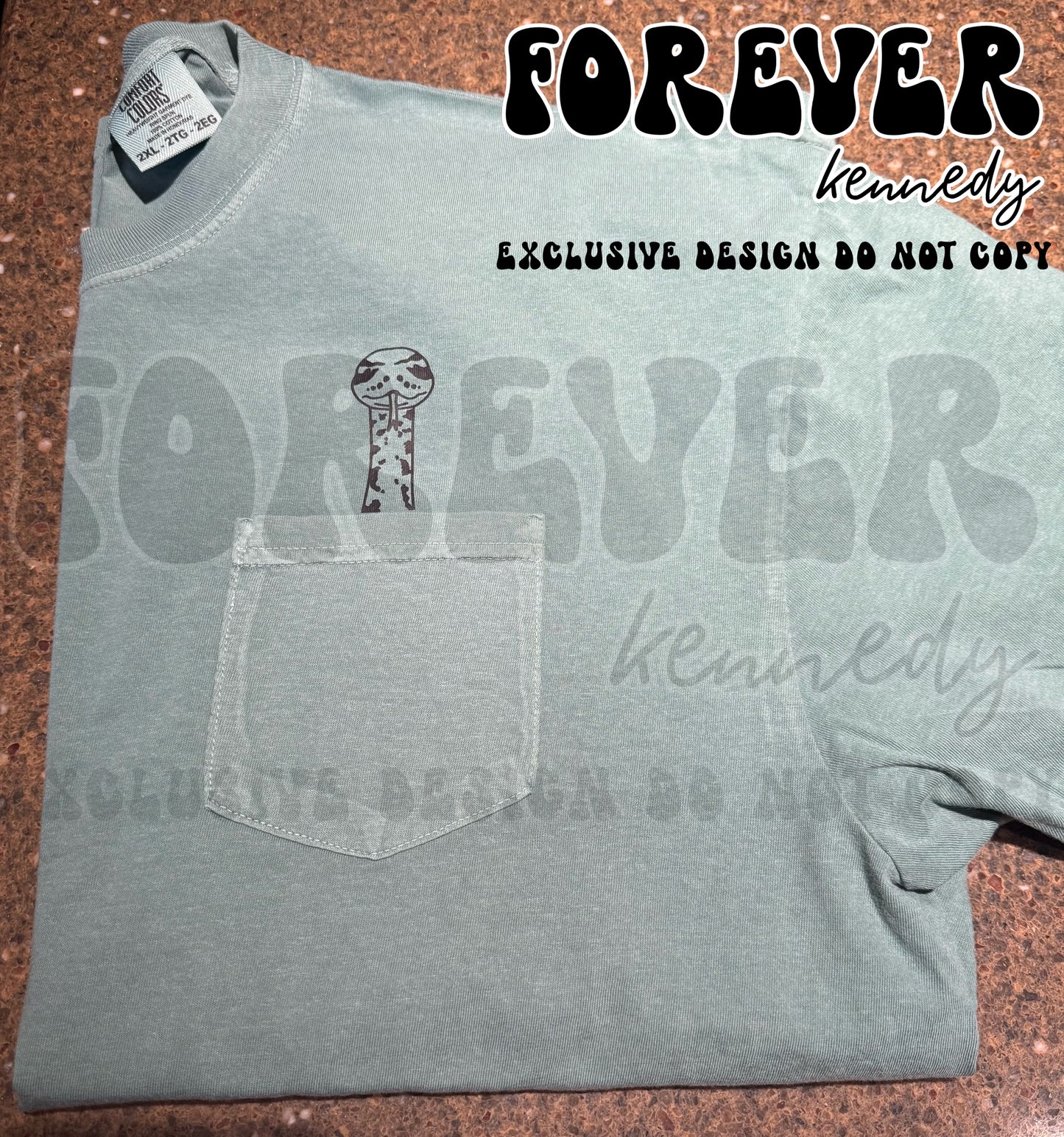(MTO APPAREL) * Comfort Colors Pocket T-Shirt: EXCLUSIVE DESIGN Peeking Ball Python Snake