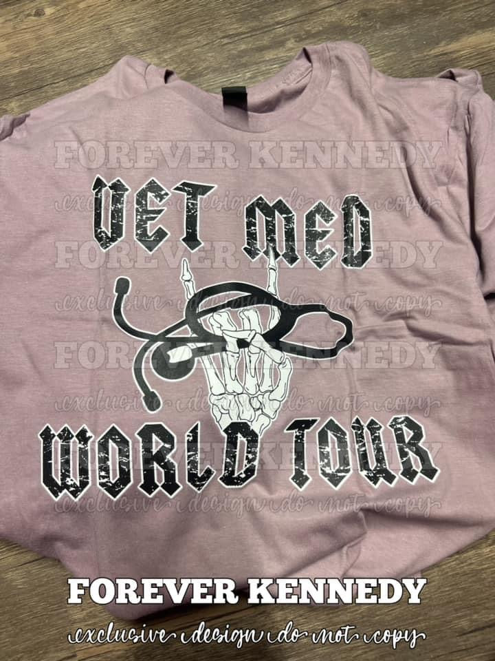 (RTS) Unisex T-shirt: EXCLUSIVE Vet Med World Tour