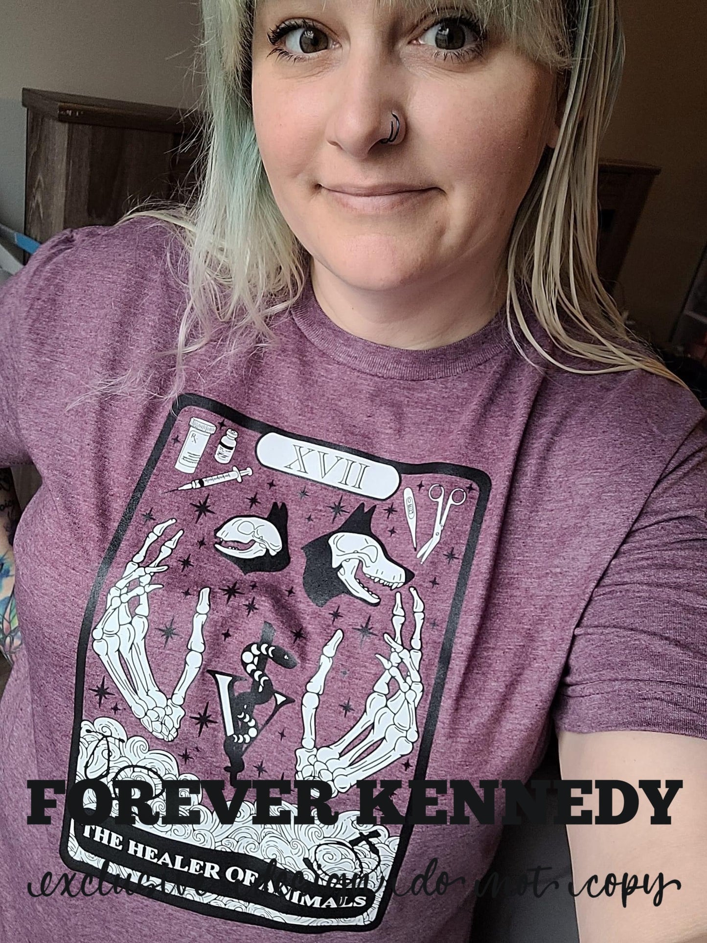 (MTO APPAREL) * CHOOSE STYLE: EXCLUSIVE DESIGN Healer of Animals / Veterinary Tarot