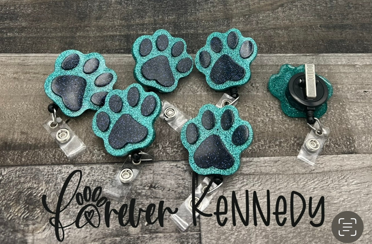(PO) Epoxy Badge Reel: Paw Print