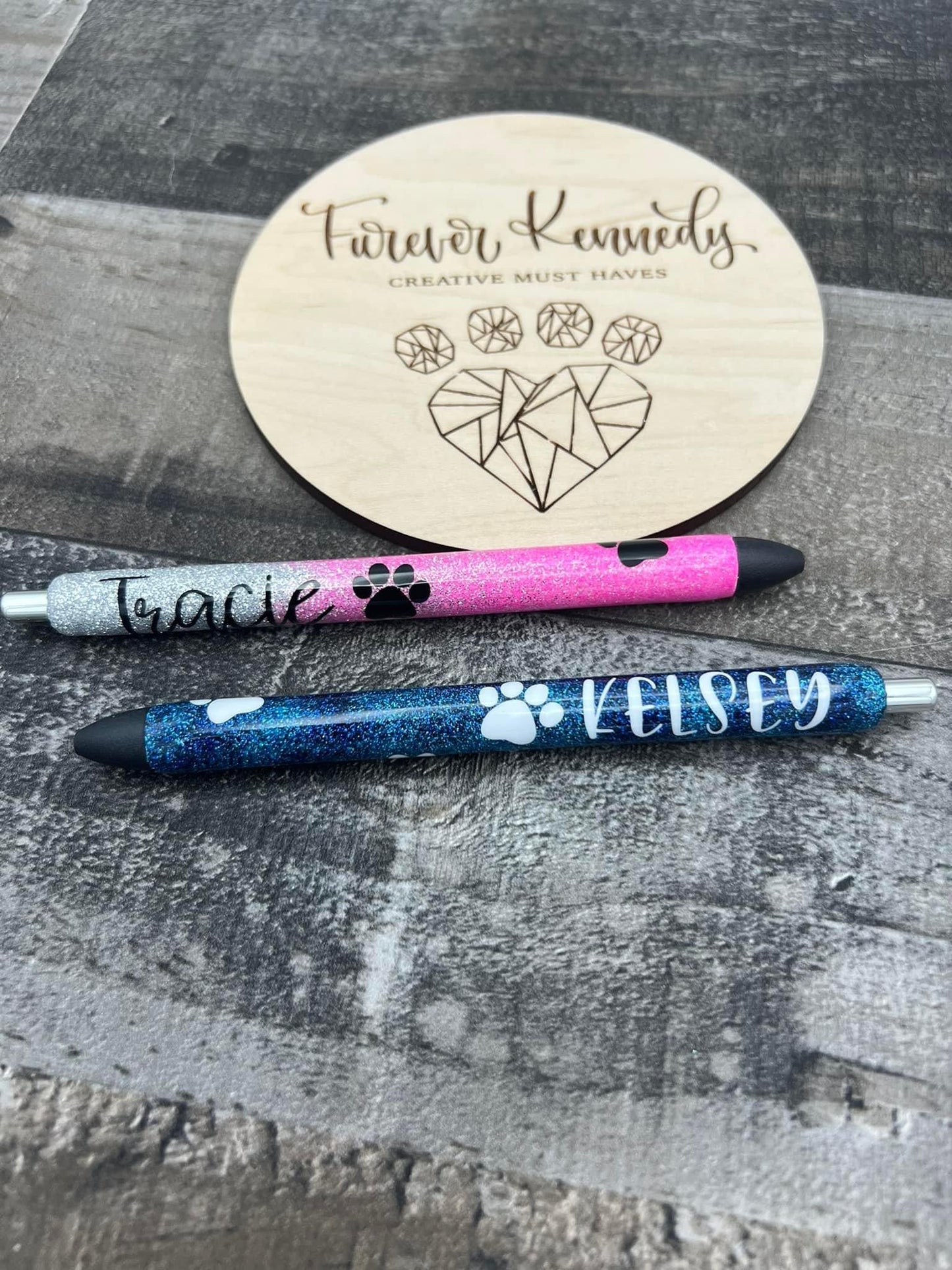 (PO) Epoxy Pen: Custom Name with Paw Prints